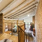 Cozy Fraga Country Escape