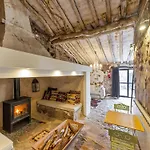 Cozy Fraga Country Escape *