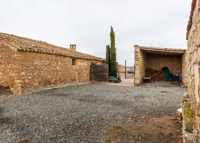 Semesterbostad Cozy Fraga Country Escape